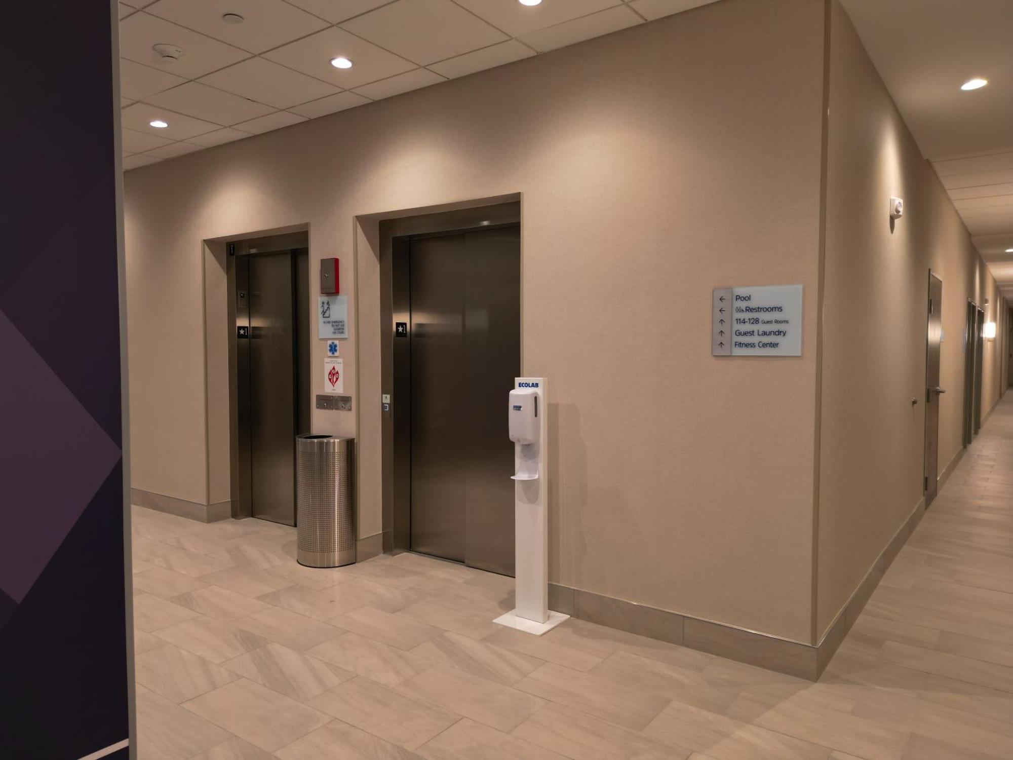 Holiday Inn Express & Suites Chicago Schaumburg By Ihg Luaran gambar