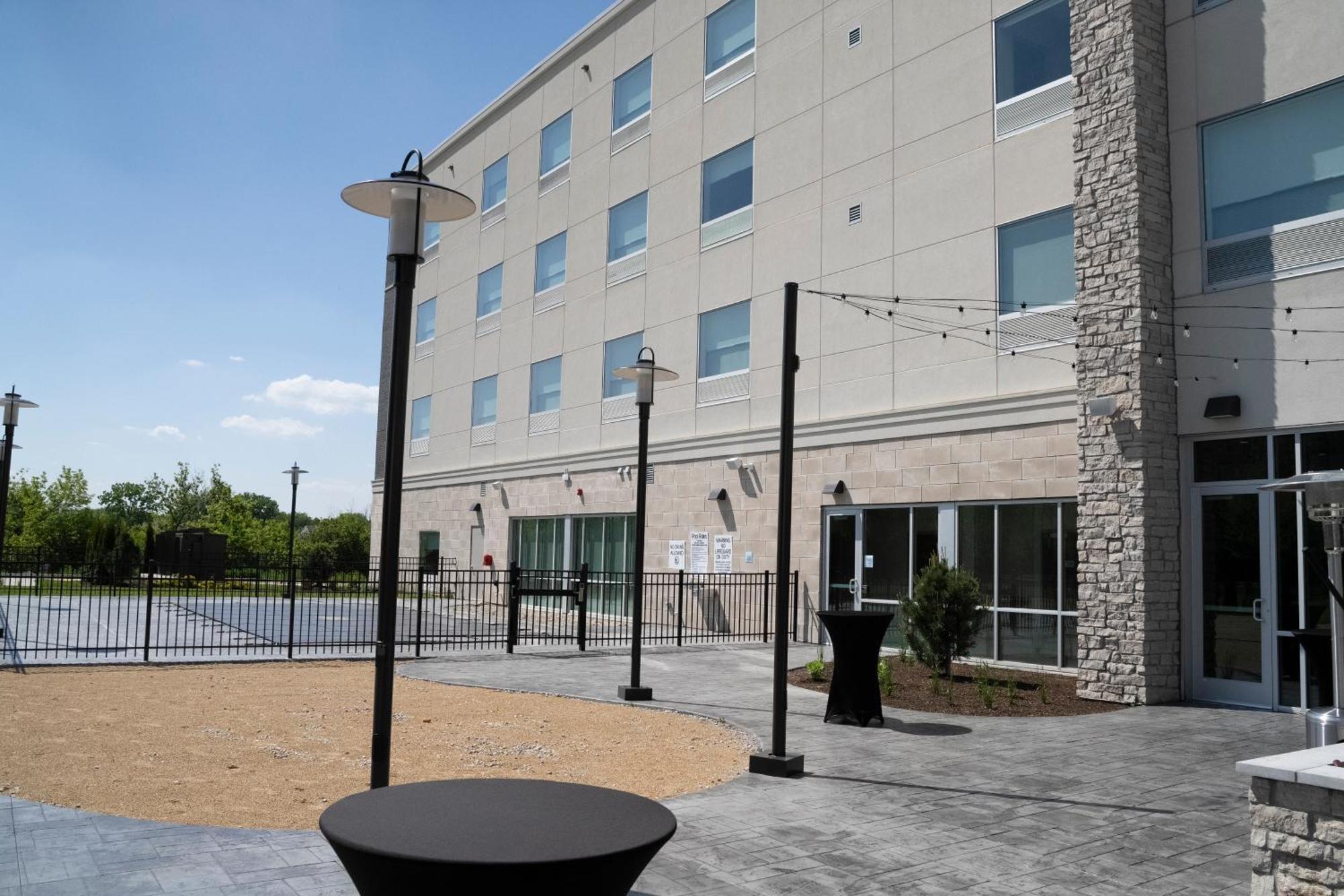 Holiday Inn Express & Suites Chicago Schaumburg By Ihg Luaran gambar